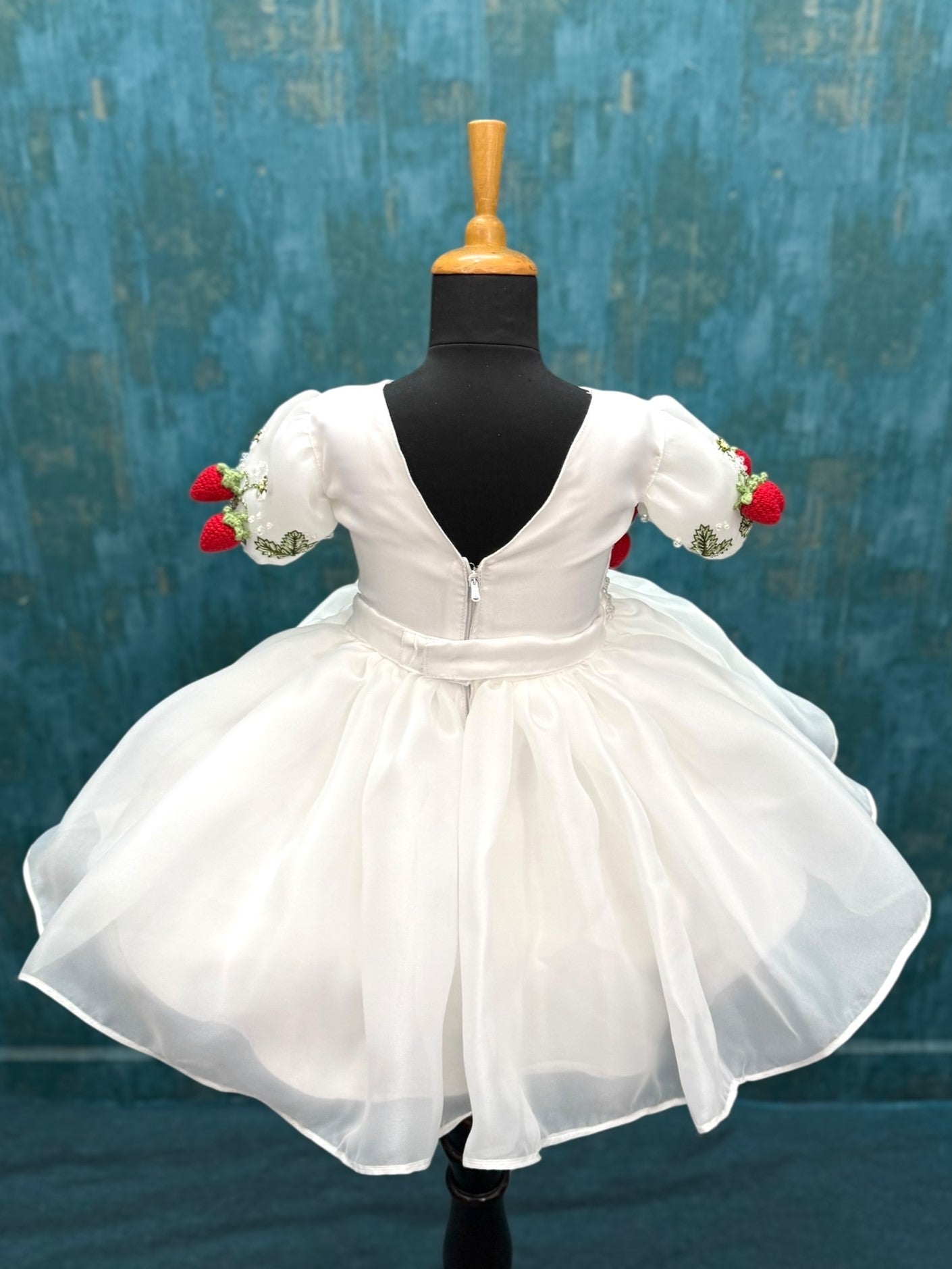white 5D Élite Strawberry Garden organza Dress