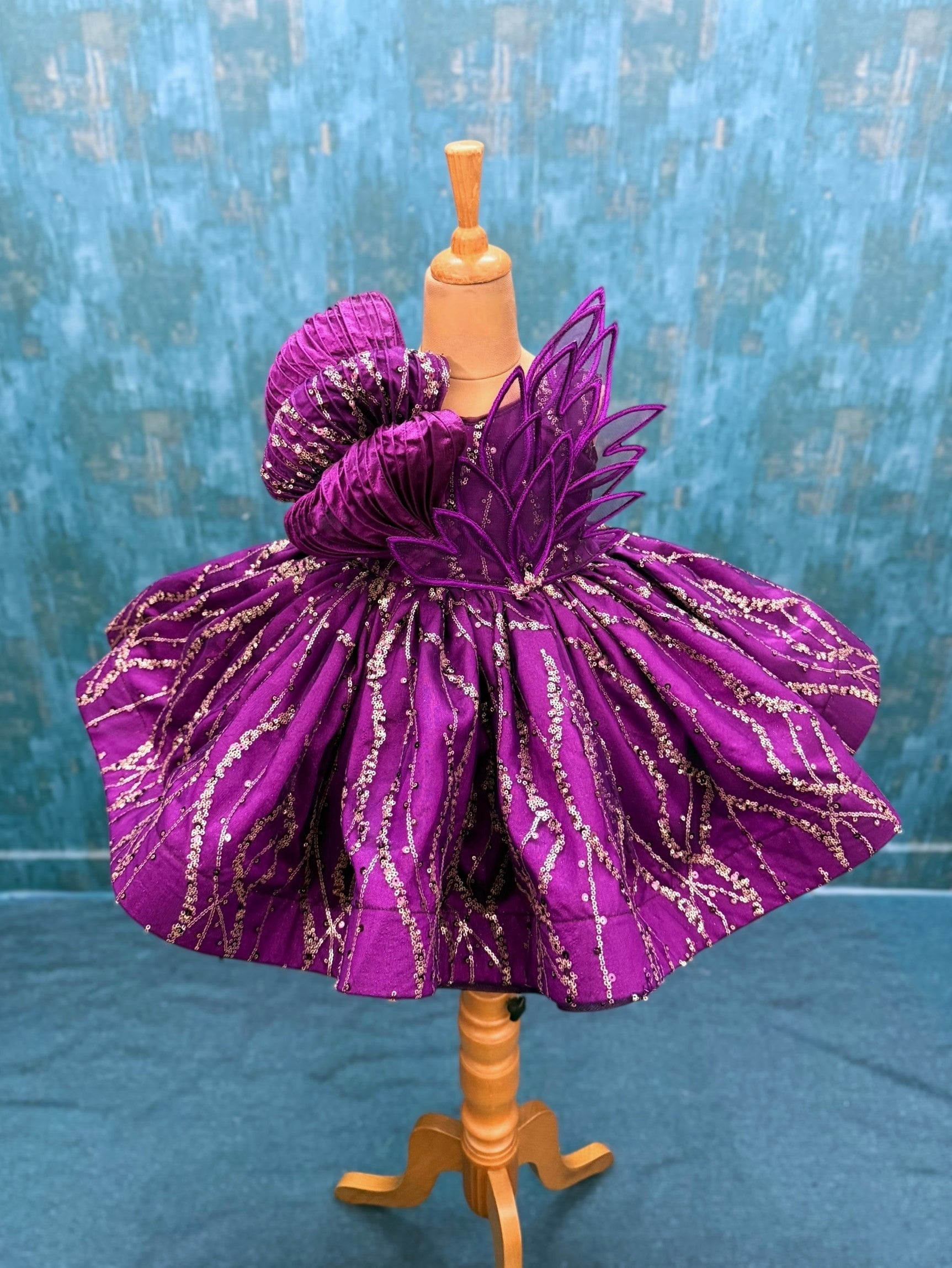 Royal purple Mini Gown with embossing bow top and petals