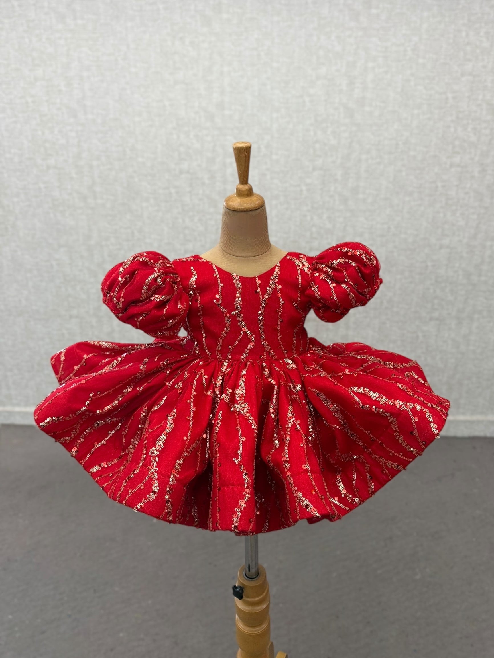 red Royal Mini Gown with puff sleeves