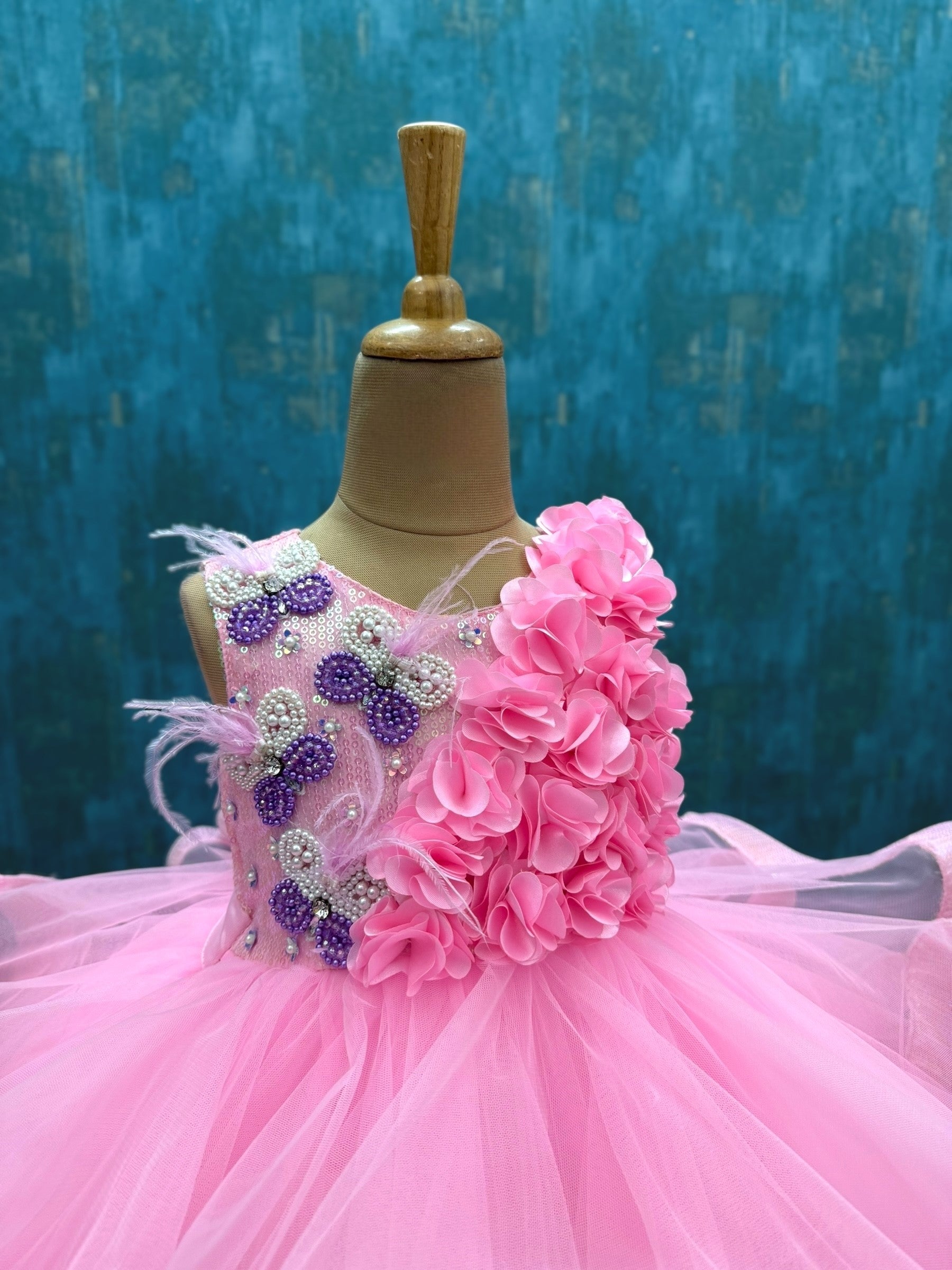 pink Butterfly sequence ruffle ball Gown with embossing flowers