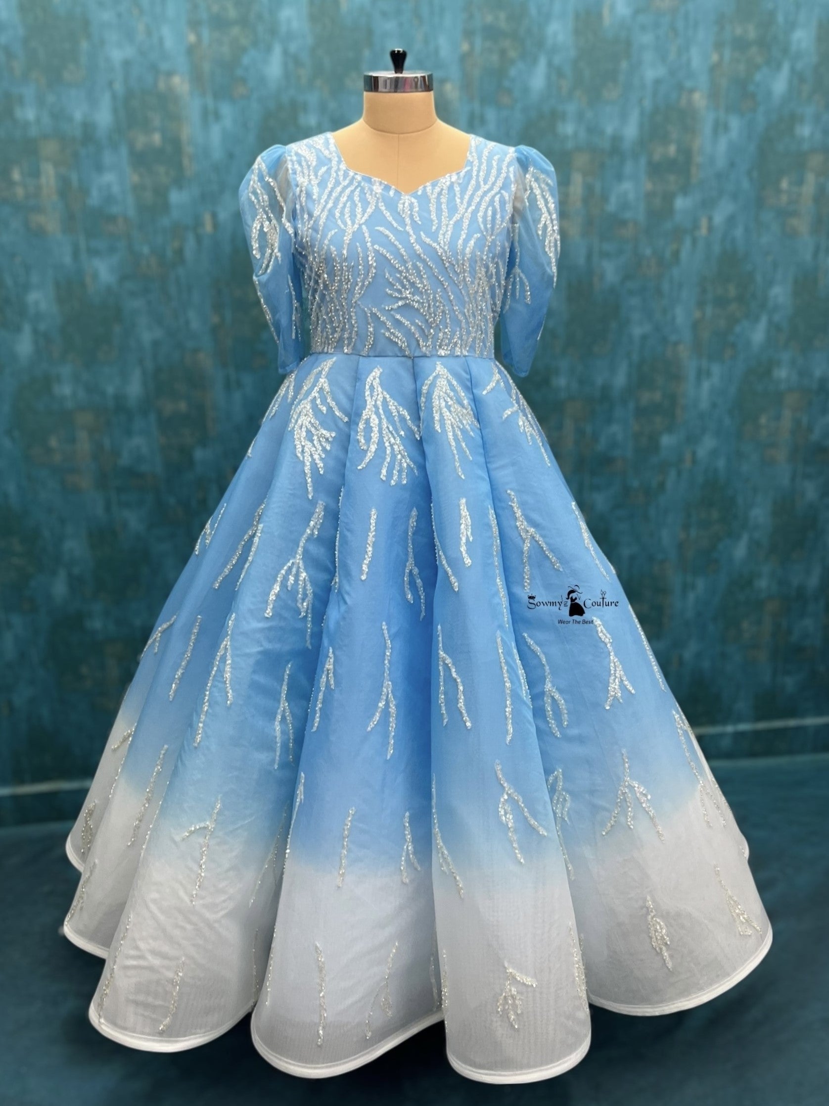 Ice Bloom Azure Crystal-Vine Hand-Worked Fairy-Tale Princess Gown