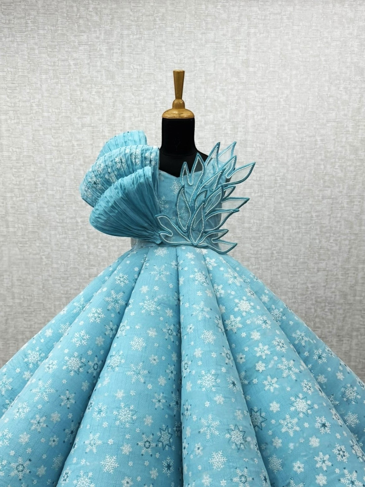 White snow fall Structured Panel Ball Gown with Embossing Bows and Hand Embroidered Petals