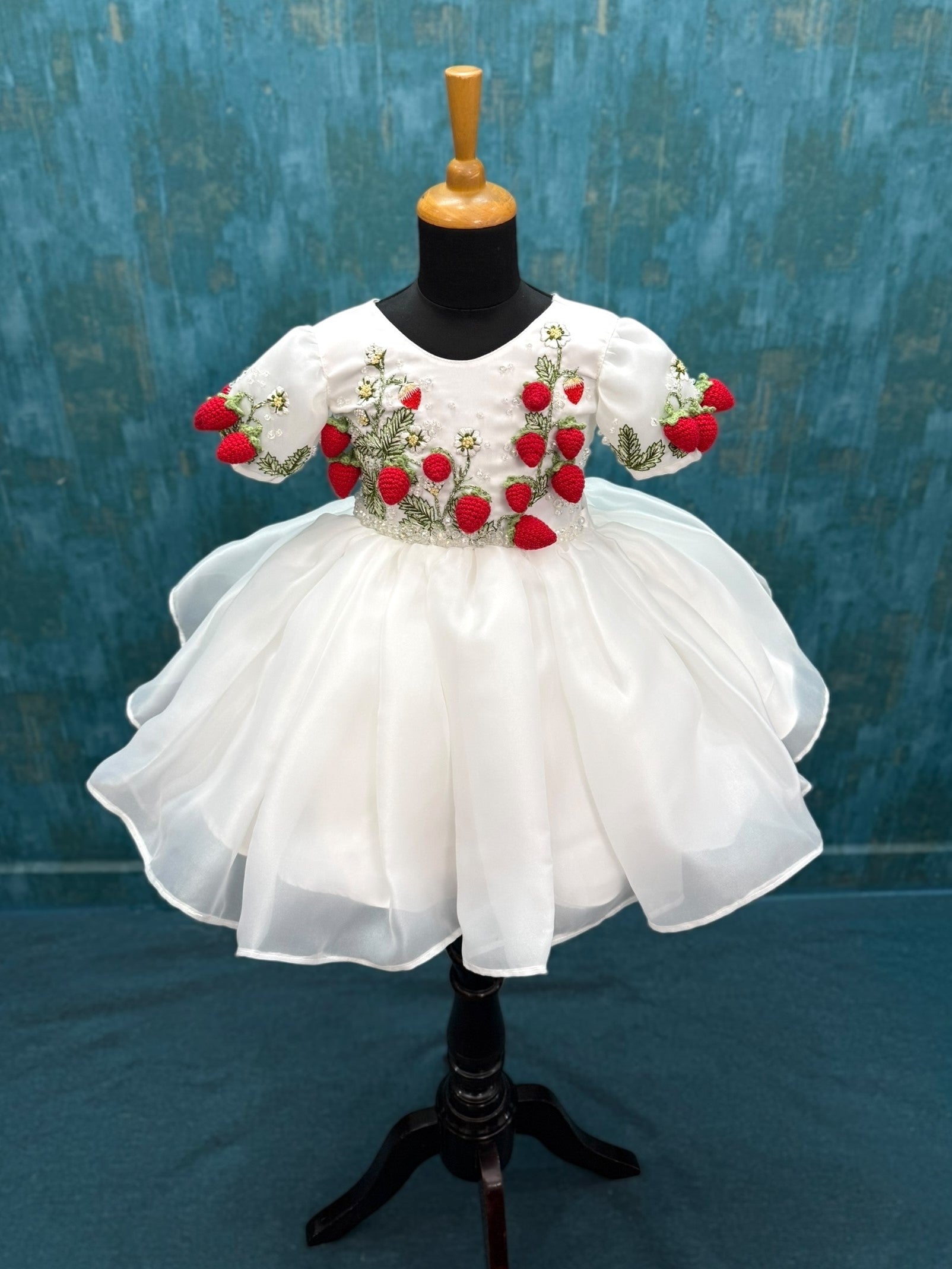 white 5D Élite Strawberry Garden organza Dress