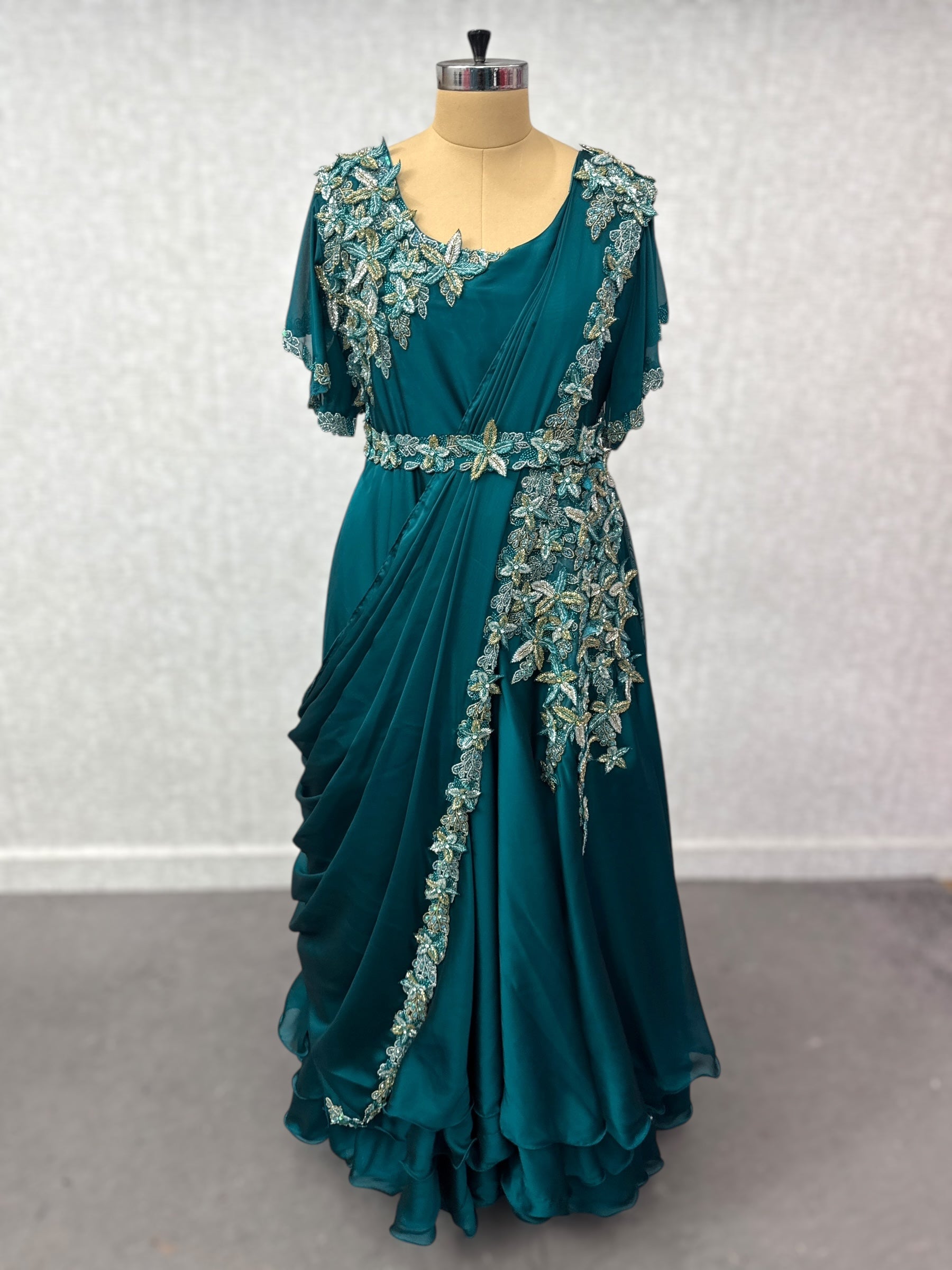 3D Embossed floral saree gown with draped dupatta and waist belt