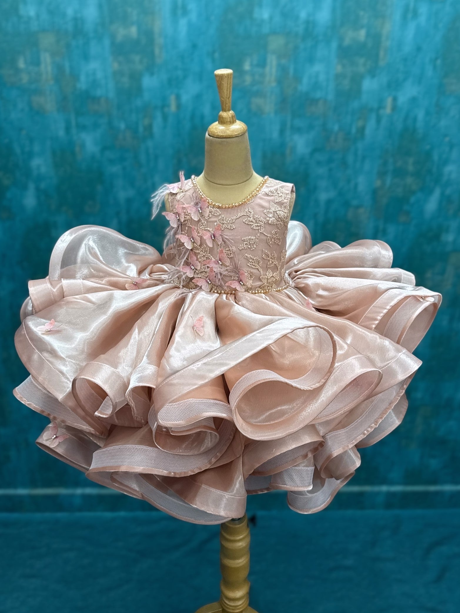 Champagne Bloom Elegance