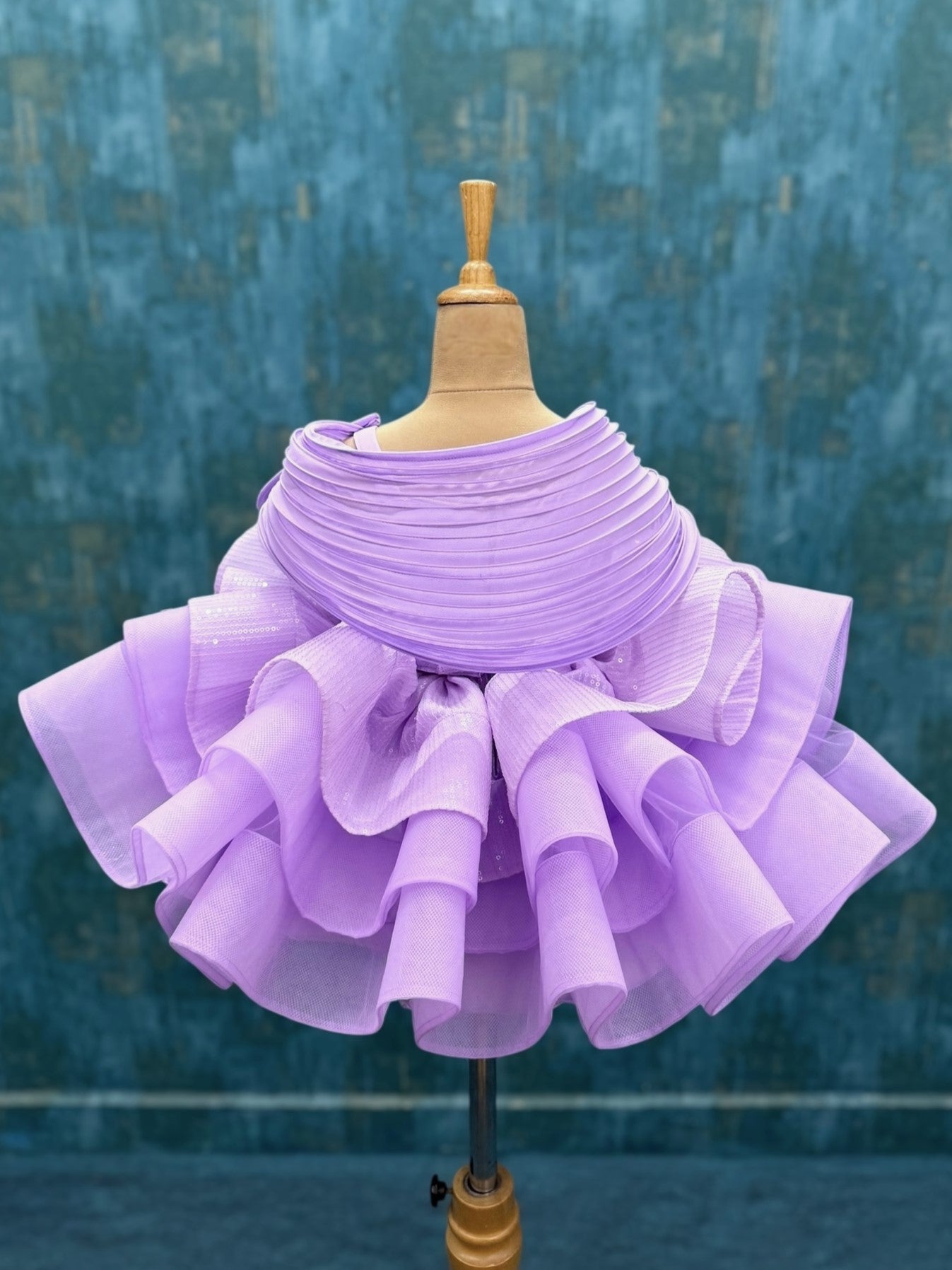 LILAC SEQUIN LAYER GOWN WITH STRUCTURE TOP