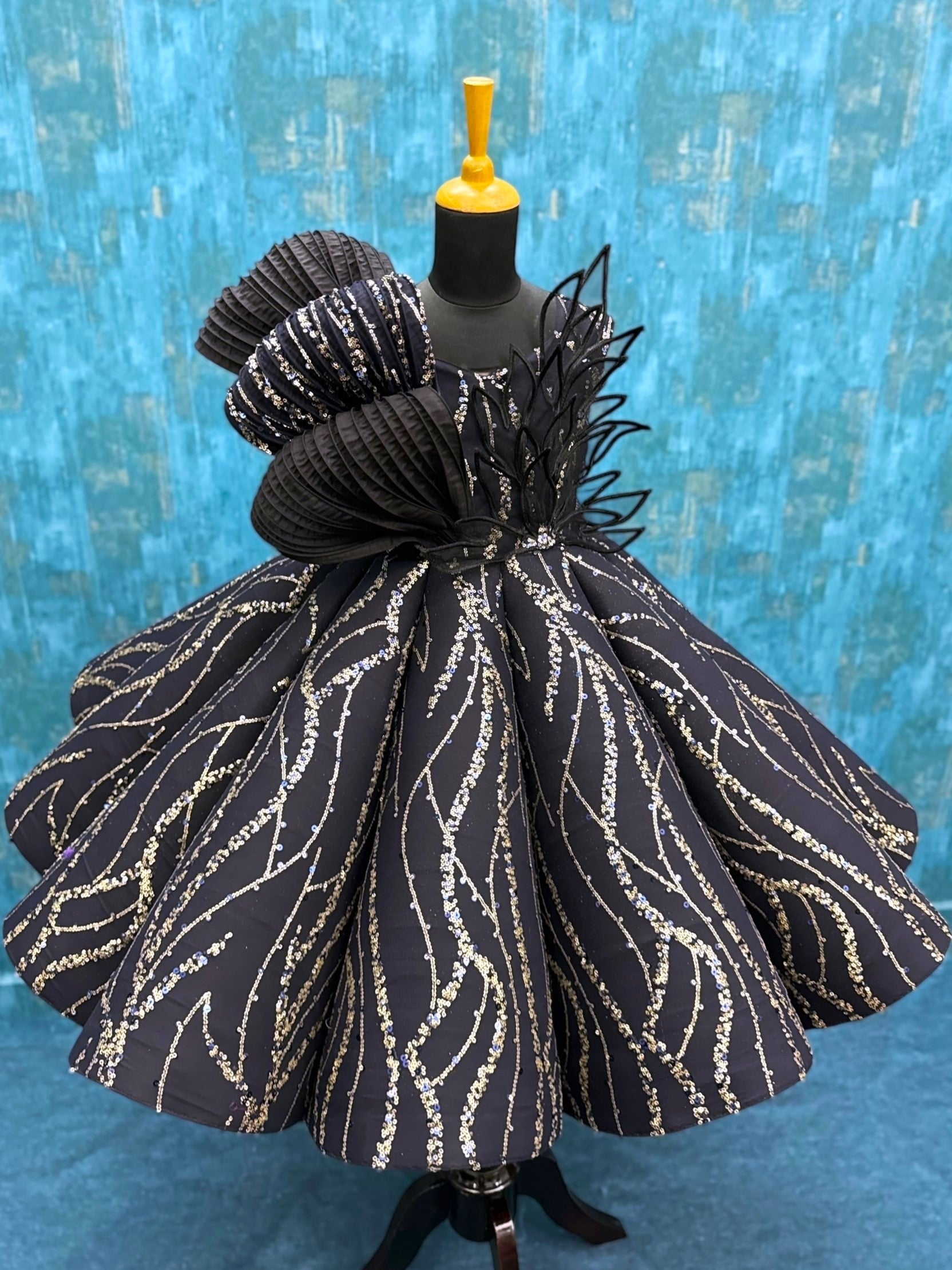 Black Structured Panel Ball Gown with Embossing Bows and Hand Embroidered Petals