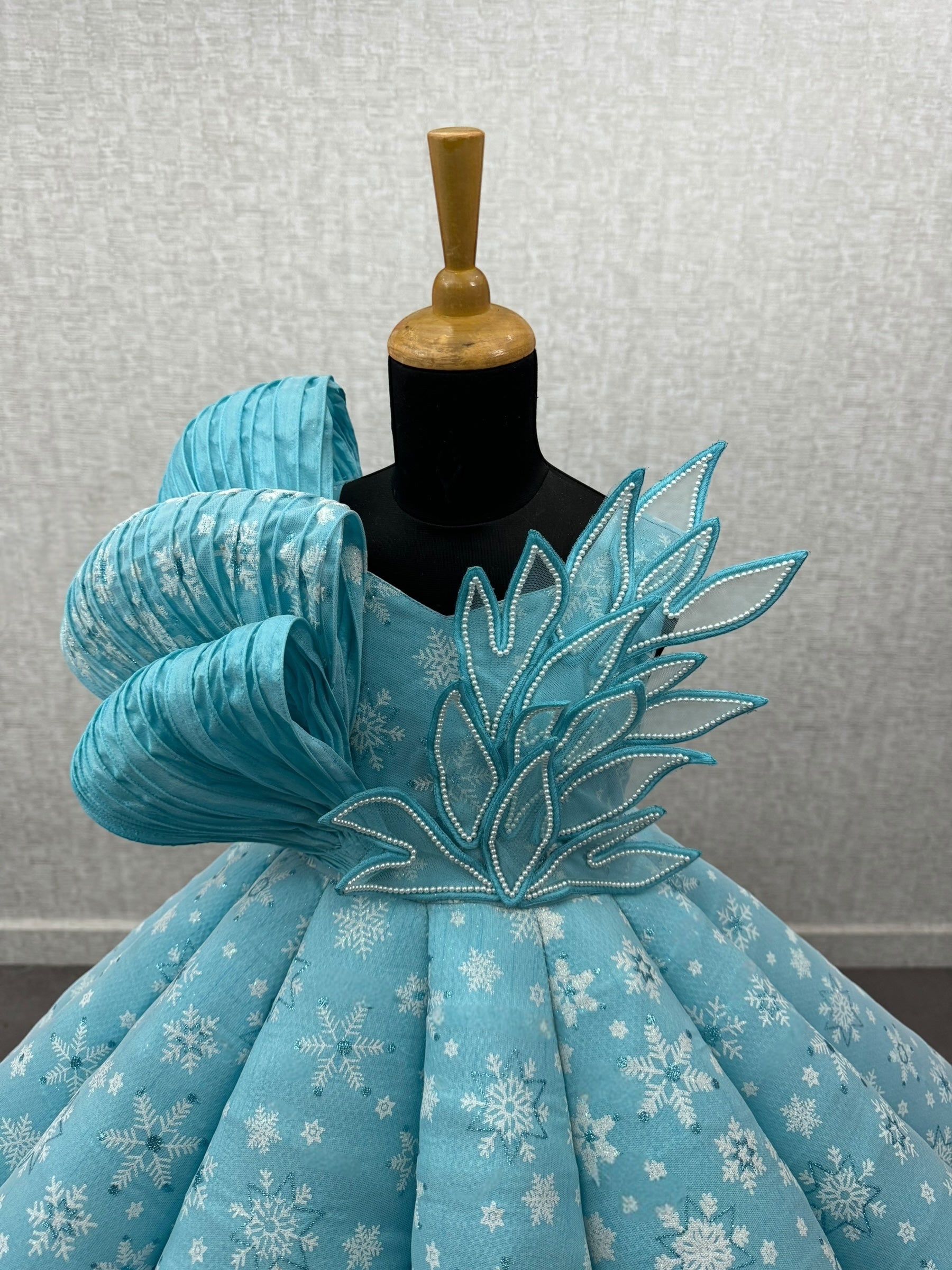 White snow fall Structured Panel Ball Gown with Embossing Bows and Hand Embroidered Petals