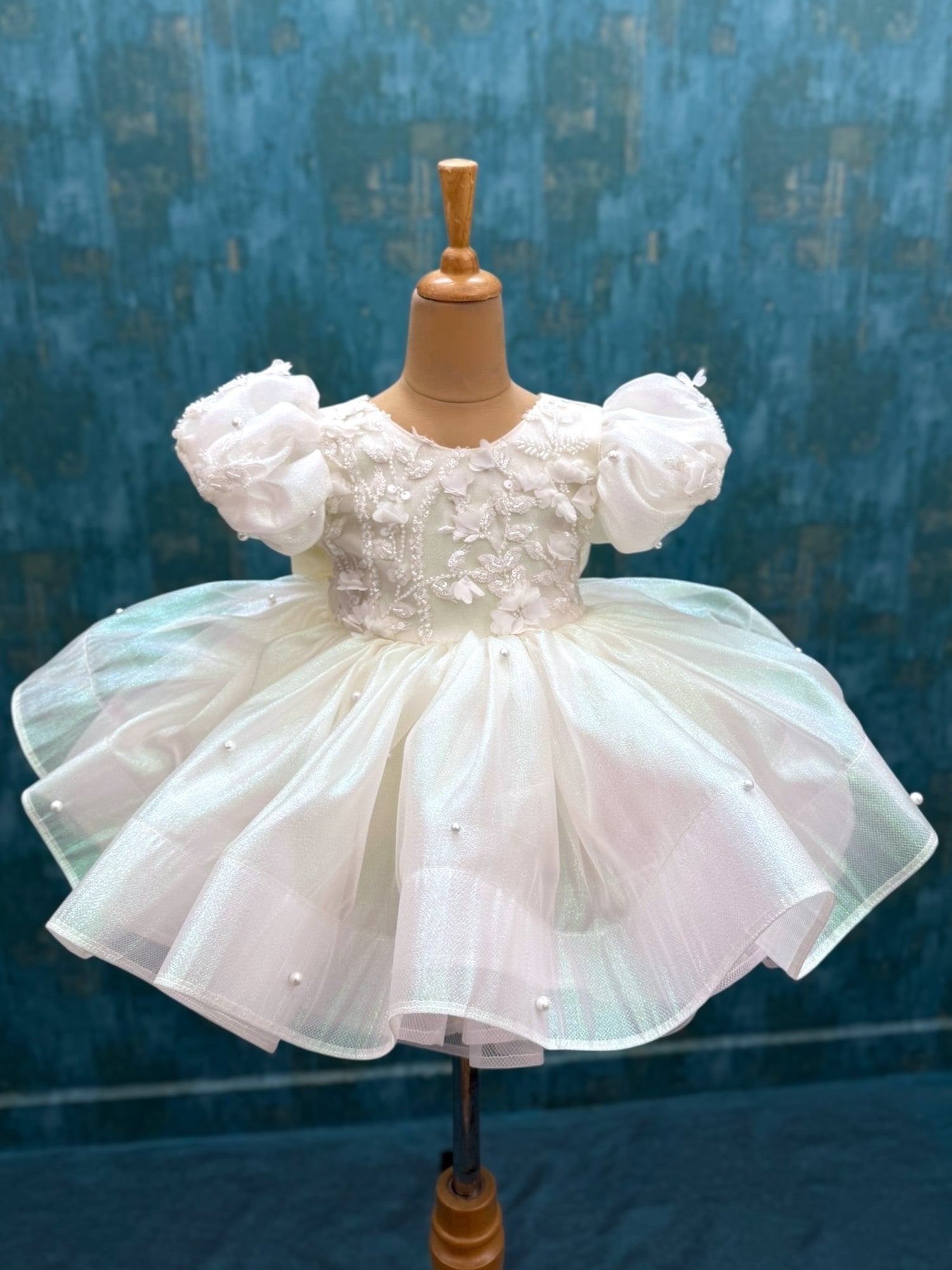 White Swan Elegance Dress with puff sleeves