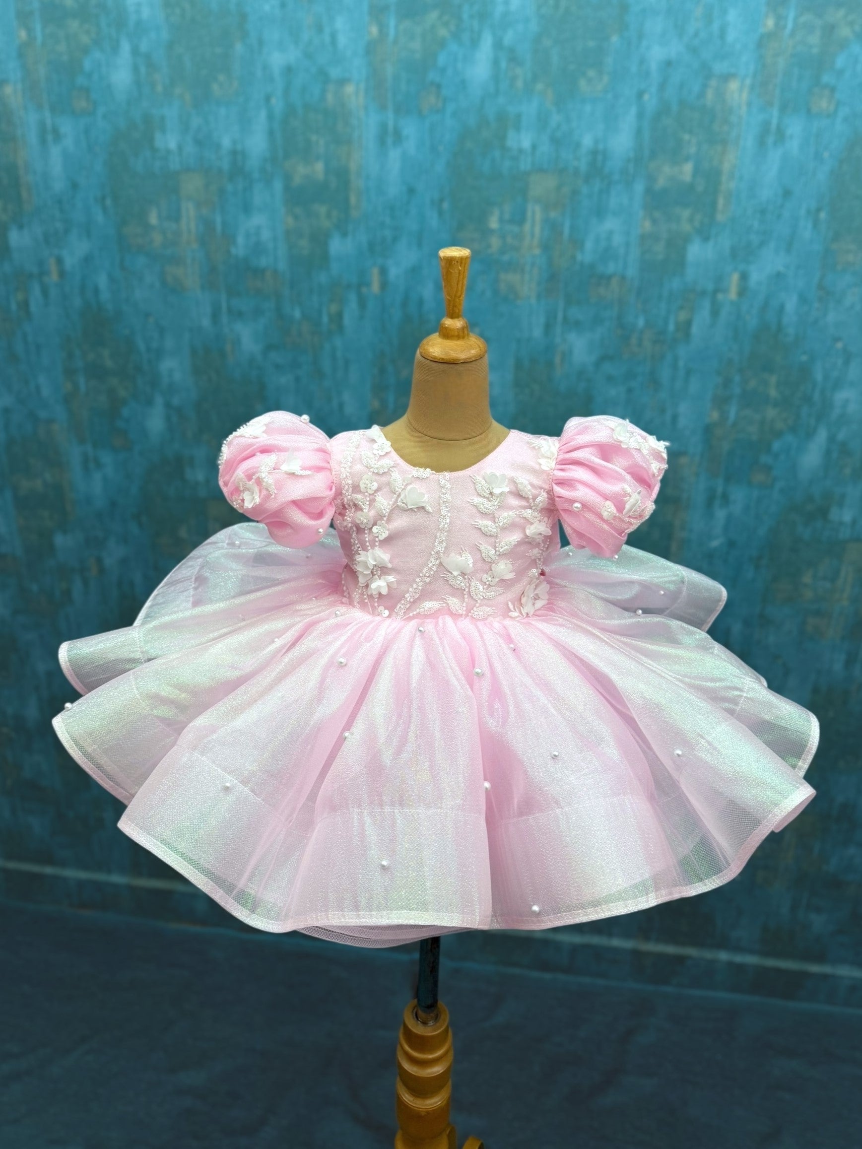 pink Swan Elegance Dress with puff sleeves