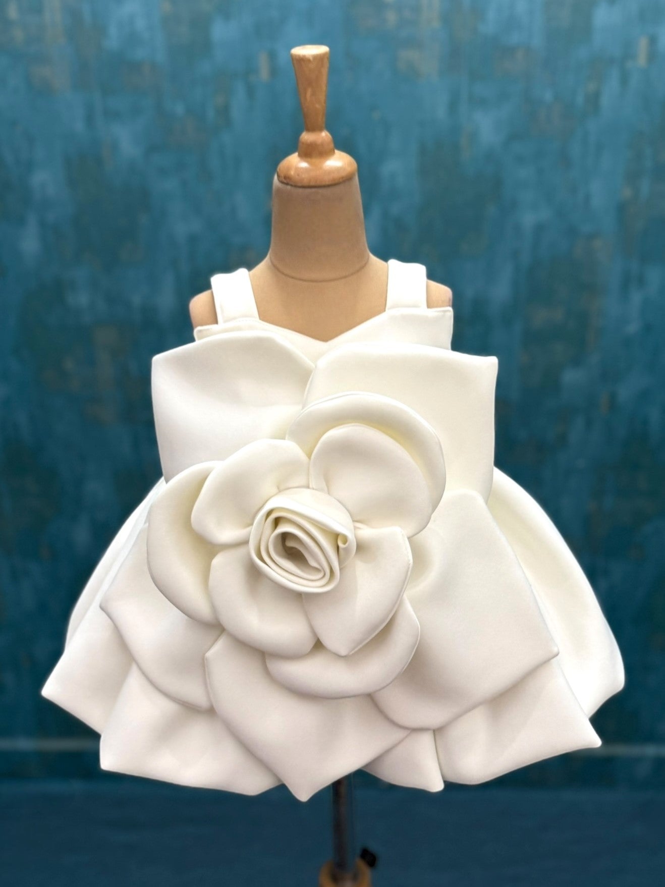 Eternal White Rose Elegance Dress